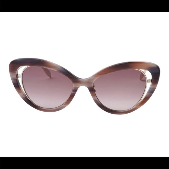 Alexander McQueen cat eye sunglasses main image 10